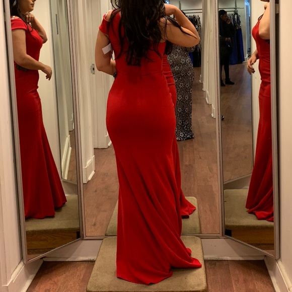 Betsey & Adam Red Gown - Never worn. NWT. - Picture 2 of 8